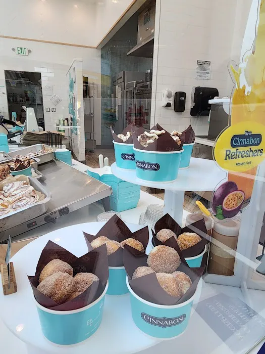 Cinnabon Picture 9