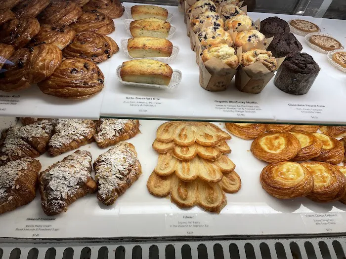 Maison De Patisserie Picture 6