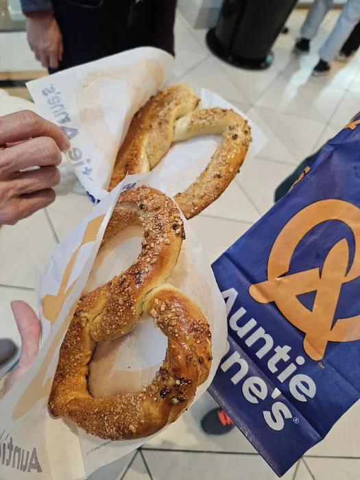 Auntie Anne's Picture 10