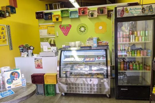 Mr. Cake + Indian Bakery and Eatery