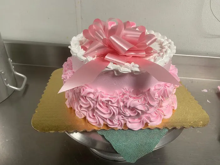 Mr. Cake + Indian Bakery and Eatery Picture 4