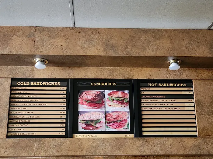 Regal Bagel Café Picture 1