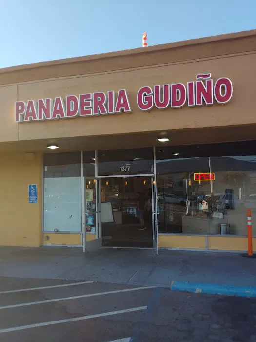 Panaderia Gudiño Mexican Bakery Picture 2