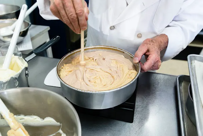 Charlie's Cheesecake Works Picture 2
