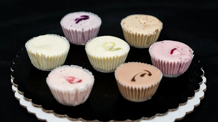 Charlie's Cheesecake Works Picture 3
