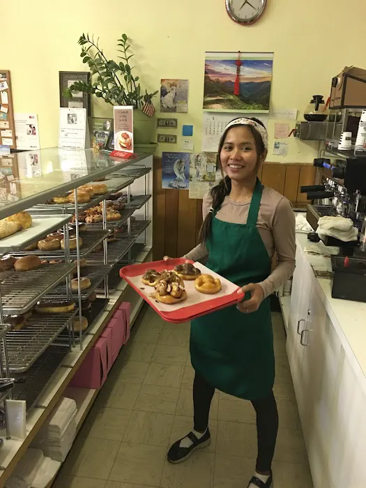 Manley Donuts Picture 3