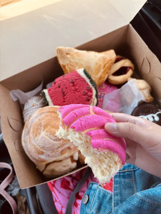 Panapolis mexican bakery Picture 7