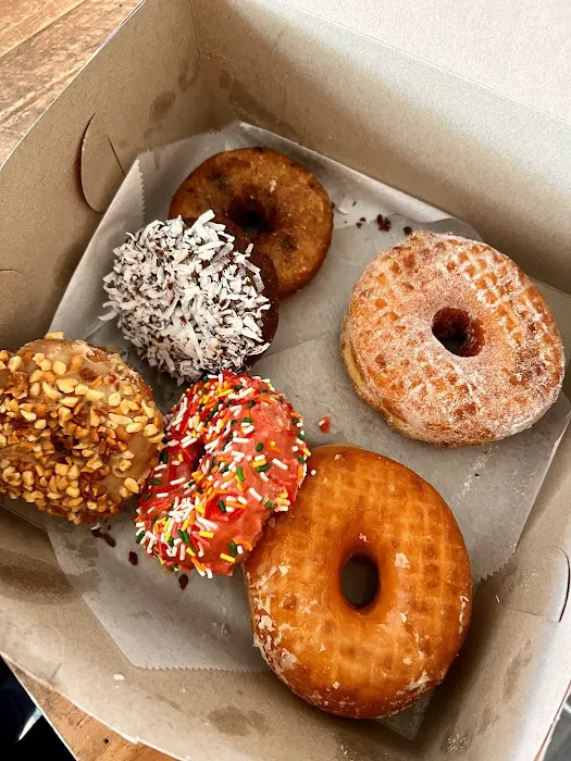 Rollo's Donuts Picture 5