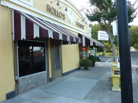 Rollo's Donuts Picture 8