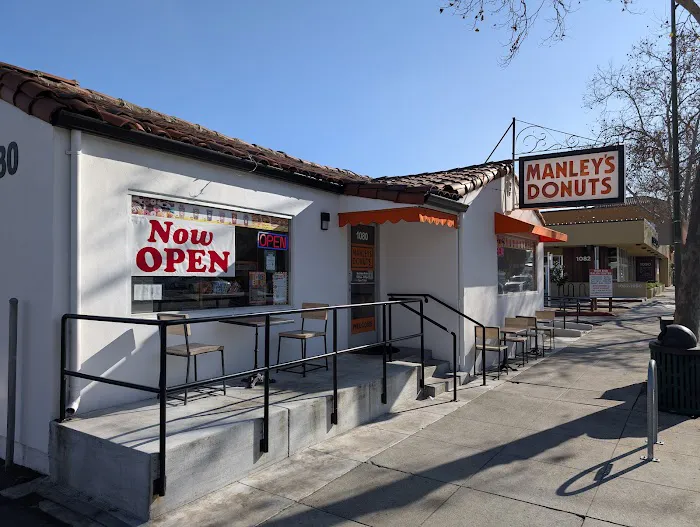 Manley's Donut Shop Picture 9