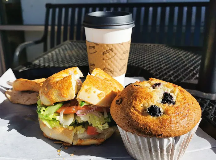 Main Street Bagel Picture 2