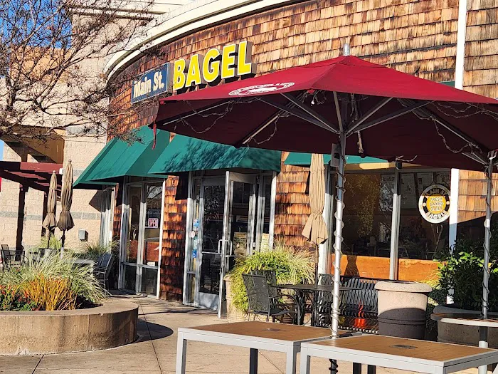 Main Street Bagel Picture 7