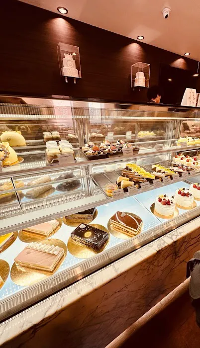 Satura Cakes Picture 10