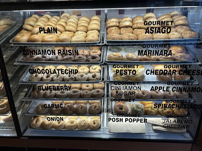 Posh Bagel Picture 5