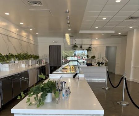 Lady M Cake Boutique - Los Altos