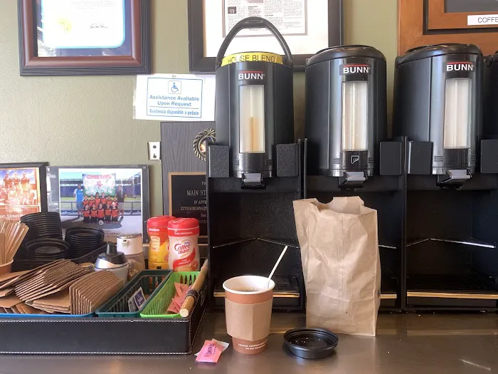 Main St. Bagels Picture 8