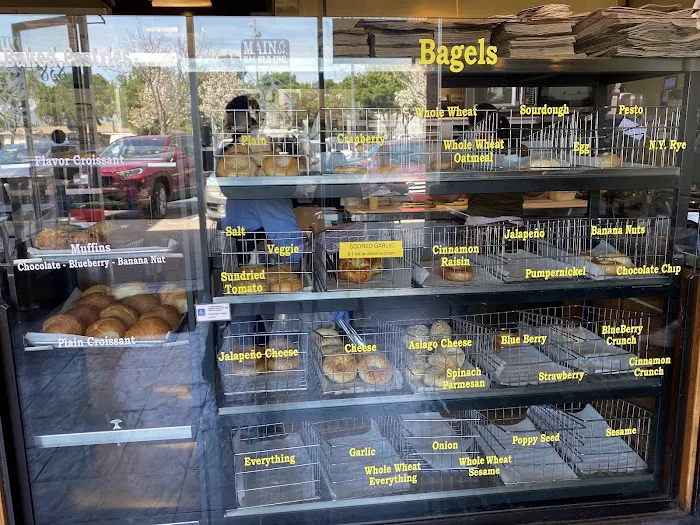 Main St. Bagels Picture 10