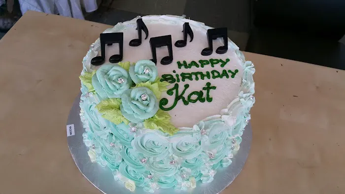 Linda's Bakery Picture 3