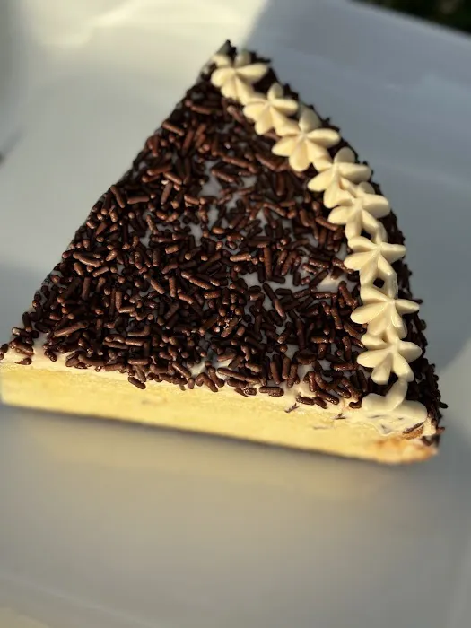 Lemabel_cake Picture 4