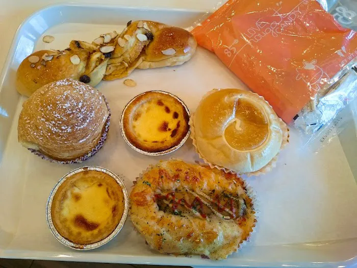 85°C Bakery Cafe - Waterford Picture 5