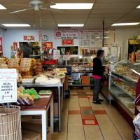 L & M Bakery & Deli ico