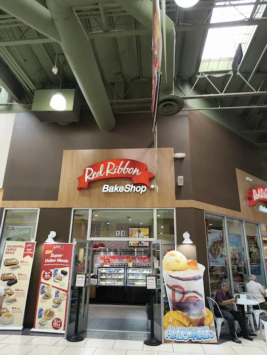 Red Ribbon Bakeshop Picture 5