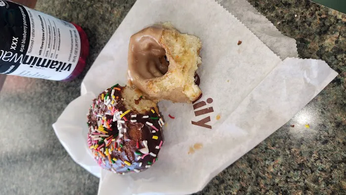 Sam's Donuts Picture 3