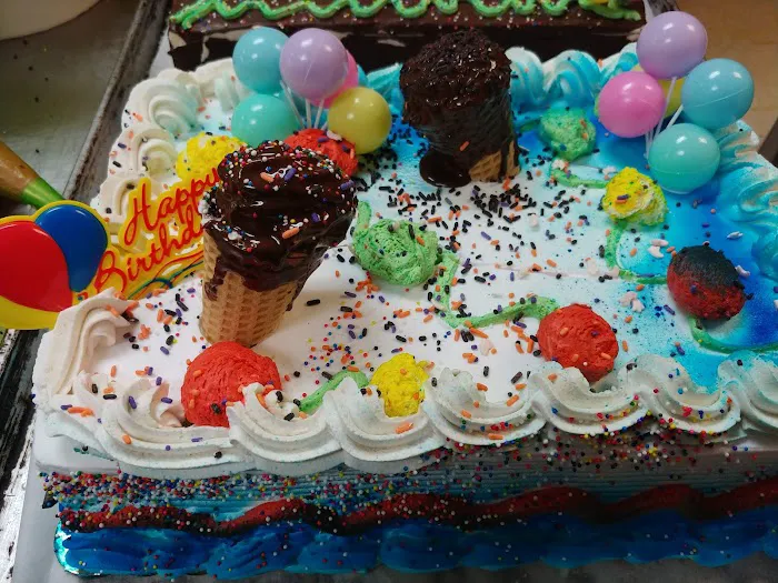 Delizias Bakery Picture 2
