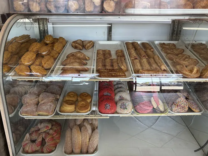 Bui Phong Bakery Picture 2