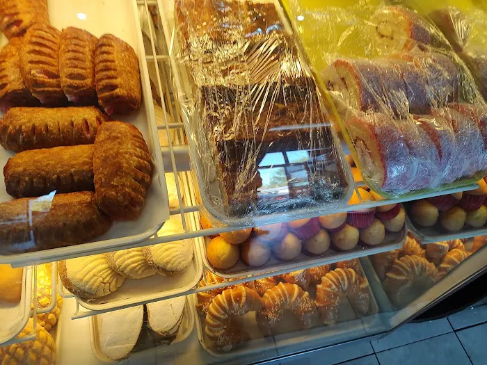 Bui Phong Bakery Picture 4