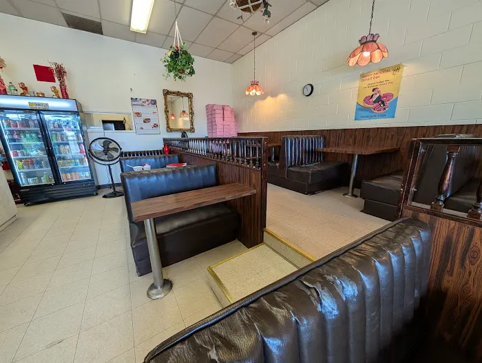 Christy's Donuts Picture 5