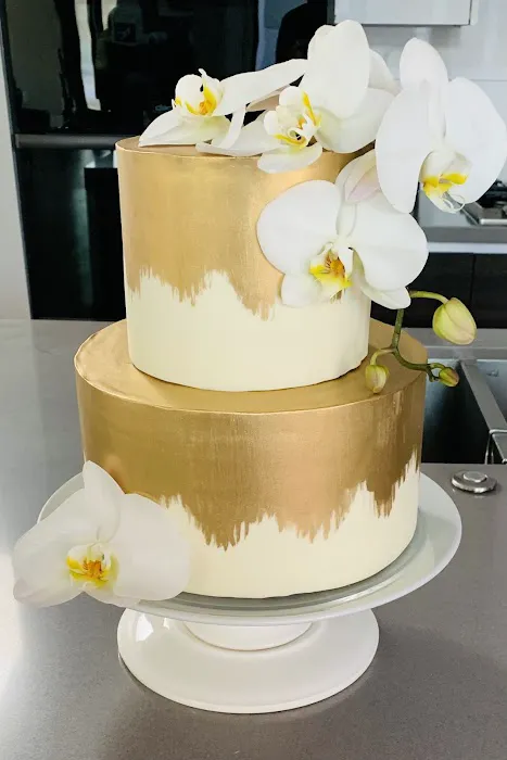Studio Cake Picture 2