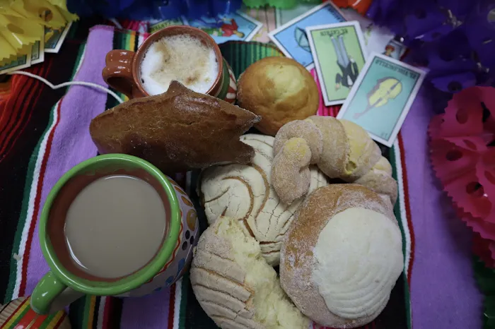 Delizias Bakery Picture 9