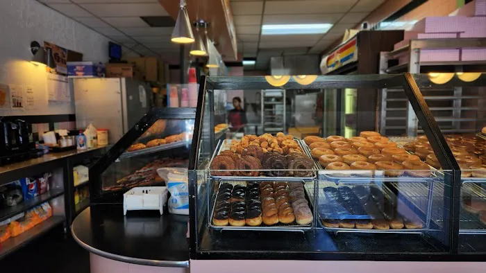 O’Henry’s Donut Shop Picture 2