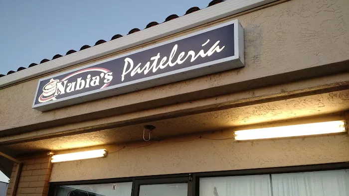 Nubia's Pasteleria Picture 4