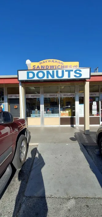Daybreak Donuts & Ice Cream Picture 6