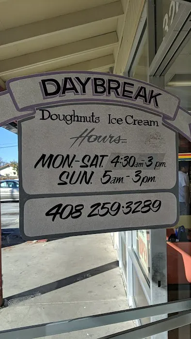 Daybreak Donuts & Ice Cream Picture 10