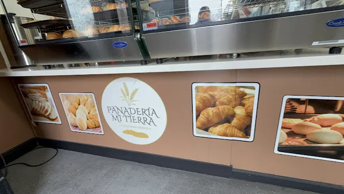 Panadería mi tierra Colombian Bakery Picture 3