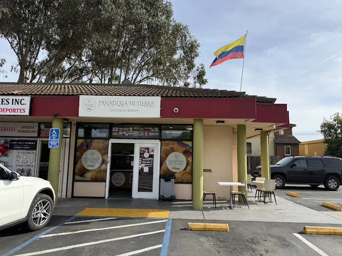 Panadería mi tierra Colombian Bakery Picture 4