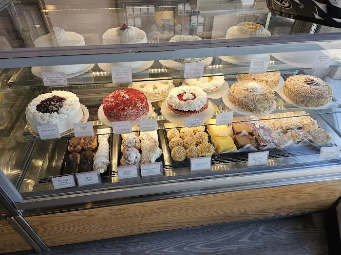 Peters' Bakery Picture 9