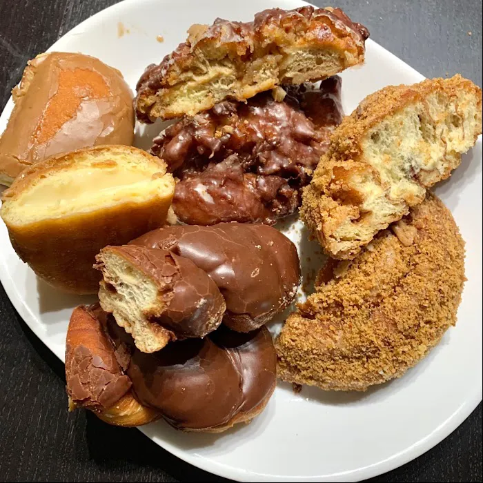Dawn Donuts Picture 4