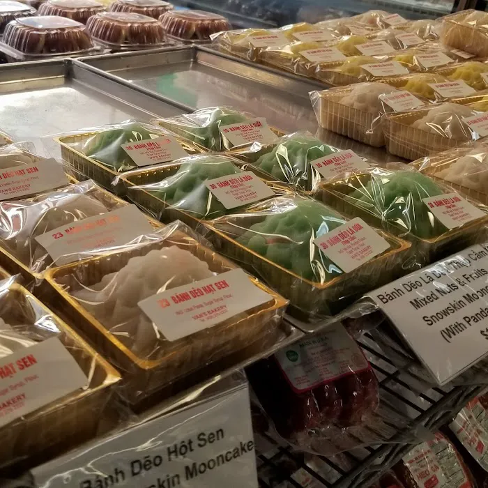 Van’s Bakery Picture 3