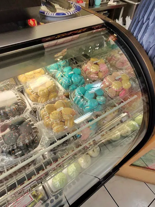 Van’s Bakery Picture 10