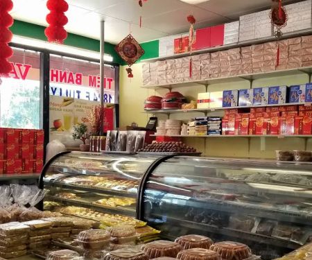 Van’s Bakery