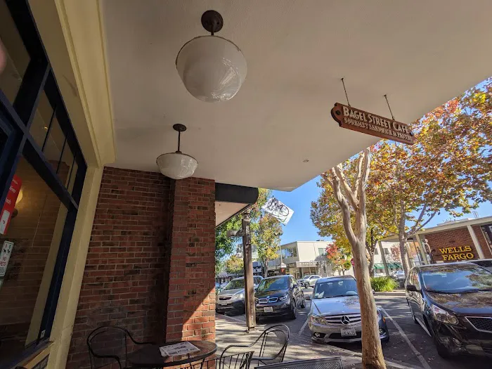 Bagel Street Cafe Picture 7