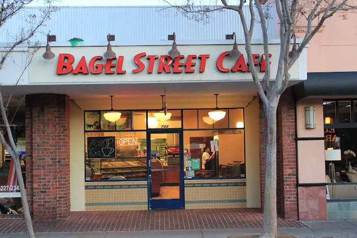 Bagel Street Cafe Picture 5