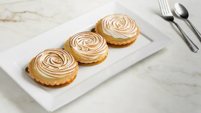 Lavender 'n Cream Picture 9