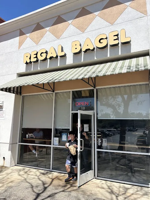 Regal Bagel Picture 7