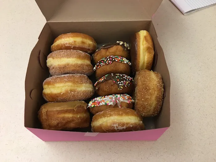 Bernal Bagels & Donuts Picture 4