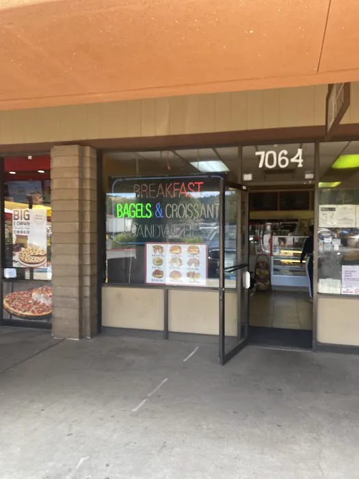 Bernal Bagels & Donuts Picture 10